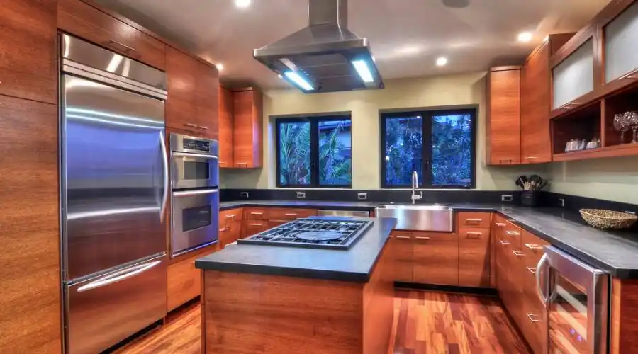 283 Upland,Laguna Beach,California 92651,United States,3 Bedrooms Bedrooms,5 Rooms Rooms,2 BathroomsBathrooms,Residential,Upland,215327