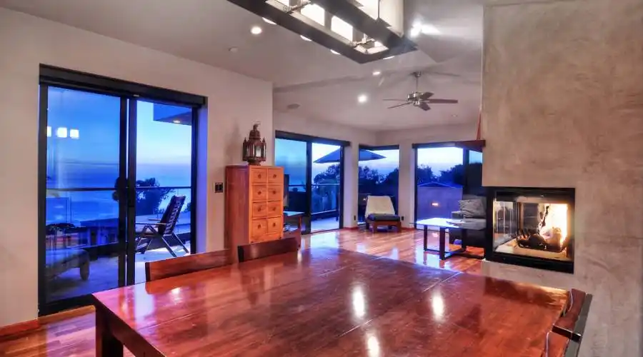 283 Upland,Laguna Beach,California 92651,United States,3 Bedrooms Bedrooms,5 Rooms Rooms,2 BathroomsBathrooms,Residential,Upland,215327