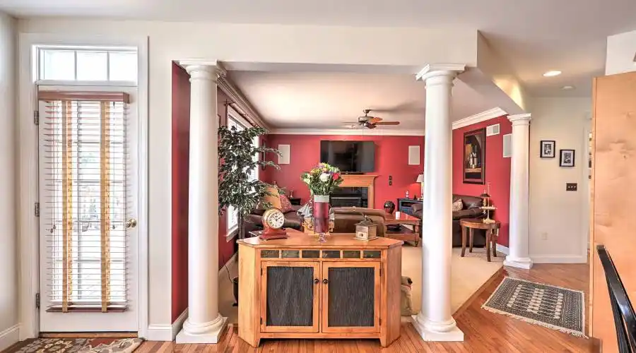 590 Lucinda Lane,Mechanicsburg,Pennsylvania 17055,United States,5 Bedrooms Bedrooms,14 Rooms Rooms,4 BathroomsBathrooms,Residential,Lucinda Lane,218583
