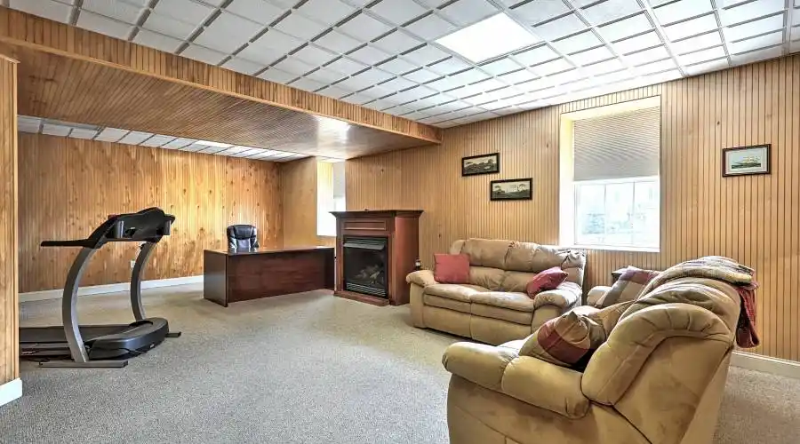 590 Lucinda Lane,Mechanicsburg,Pennsylvania 17055,United States,5 Bedrooms Bedrooms,14 Rooms Rooms,4 BathroomsBathrooms,Residential,Lucinda Lane,218583