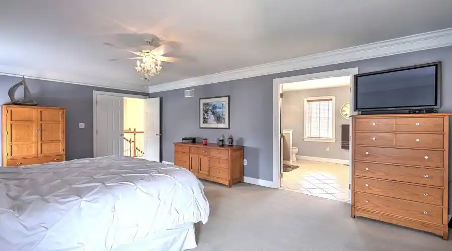 590 Lucinda Lane,Mechanicsburg,Pennsylvania 17055,United States,5 Bedrooms Bedrooms,14 Rooms Rooms,4 BathroomsBathrooms,Residential,Lucinda Lane,218583