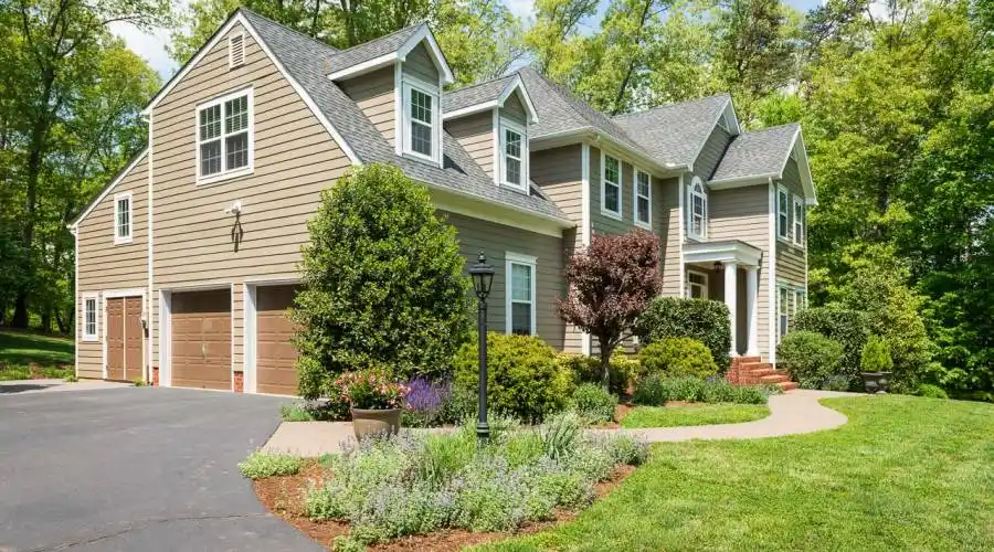 2120 Bentivar Drive,Charlottesville,Virginia 22911,United States,5 Bedrooms Bedrooms,18 Rooms Rooms,3 BathroomsBathrooms,Residential,Bentivar Drive,231852