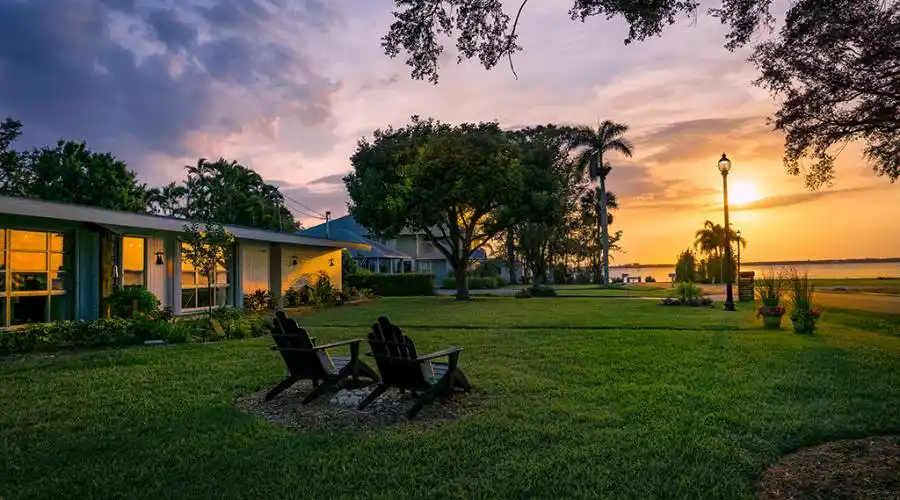 1226 Alhambra Drive,Fort Myers,Florida 33901,United States,4 Bedrooms Bedrooms,12 Rooms Rooms,4 BathroomsBathrooms,Residential,Alhambra,232061