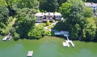 9 Flint Ridge Road,Danbury,Connecticut 06811,United States,4 Bedrooms Bedrooms,10 Rooms Rooms,4 BathroomsBathrooms,Residential,Flint Ridge Road,232191