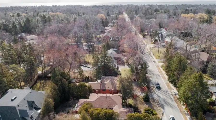 517 Morrison Road,Oakville,L6J 4K6,Canada,3 Bedrooms Bedrooms,2 BathroomsBathrooms,Residential,Morrison,233583
