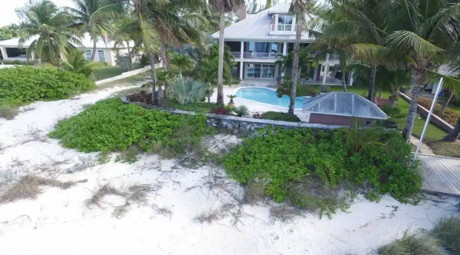 Treasure Cay Drive,Treasure Cay,Abaco,Bahamas,4 Bedrooms Bedrooms,5 BathroomsBathrooms,Residential,Hayes House,Treasure Cay Drive,235053