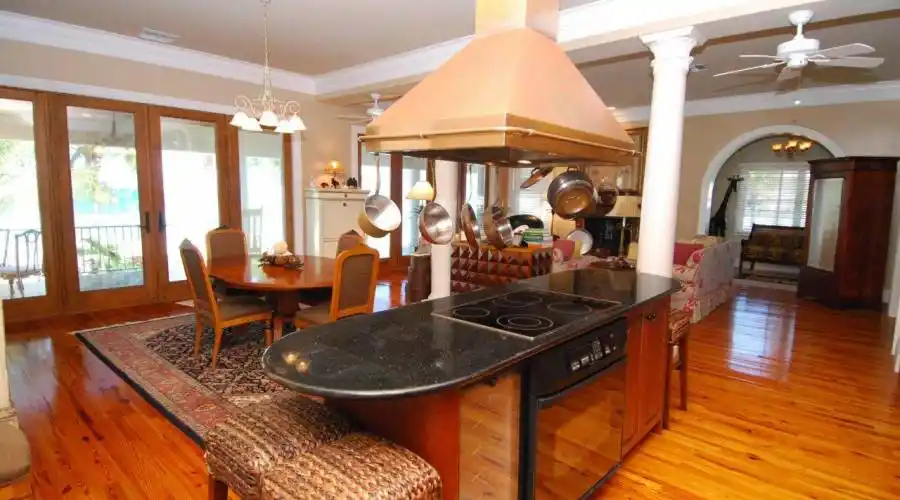 Treasure Cay Drive,Treasure Cay,Abaco,Bahamas,4 Bedrooms Bedrooms,5 BathroomsBathrooms,Residential,Hayes House,Treasure Cay Drive,235053