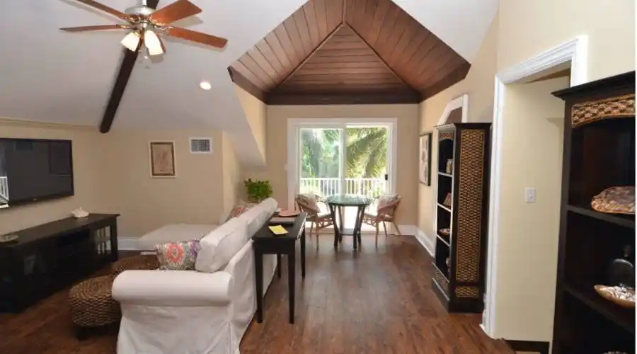 Treasure Cay Drive,Treasure Cay,Abaco,Bahamas,4 Bedrooms Bedrooms,5 BathroomsBathrooms,Residential,Hayes House,Treasure Cay Drive,235053