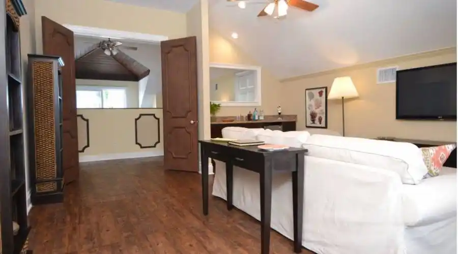 Treasure Cay Drive,Treasure Cay,Abaco,Bahamas,4 Bedrooms Bedrooms,5 BathroomsBathrooms,Residential,Hayes House,Treasure Cay Drive,235053