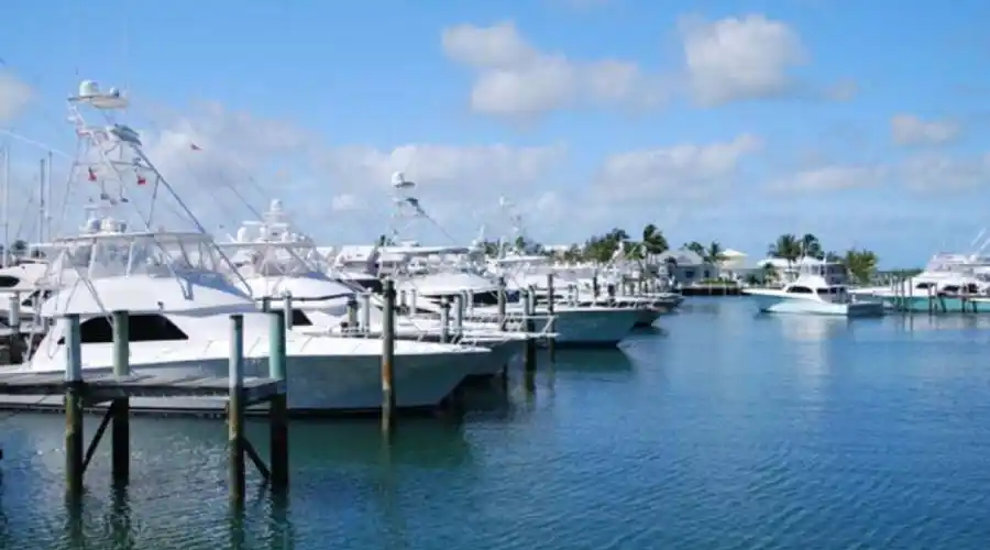 Treasure Cay Drive,Treasure Cay,Abaco,Bahamas,4 Bedrooms Bedrooms,5 BathroomsBathrooms,Residential,Hayes House,Treasure Cay Drive,235053