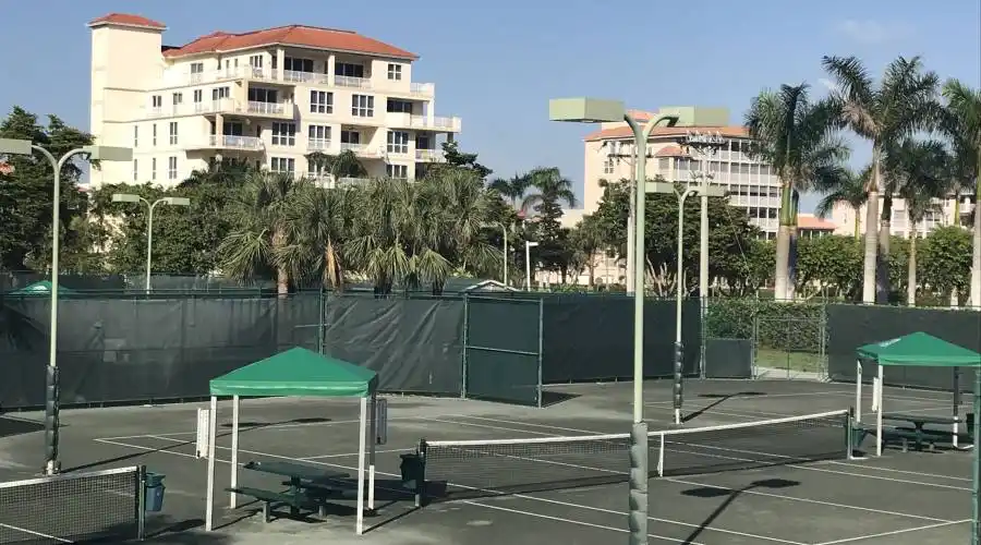 Har Tru Tennis Courts