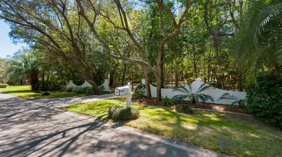 69 Poquito Rd,Shalimar,Florida 32569,United States,4 Bedrooms Bedrooms,12 Rooms Rooms,5 BathroomsBathrooms,Waterfront,Poquito,235071