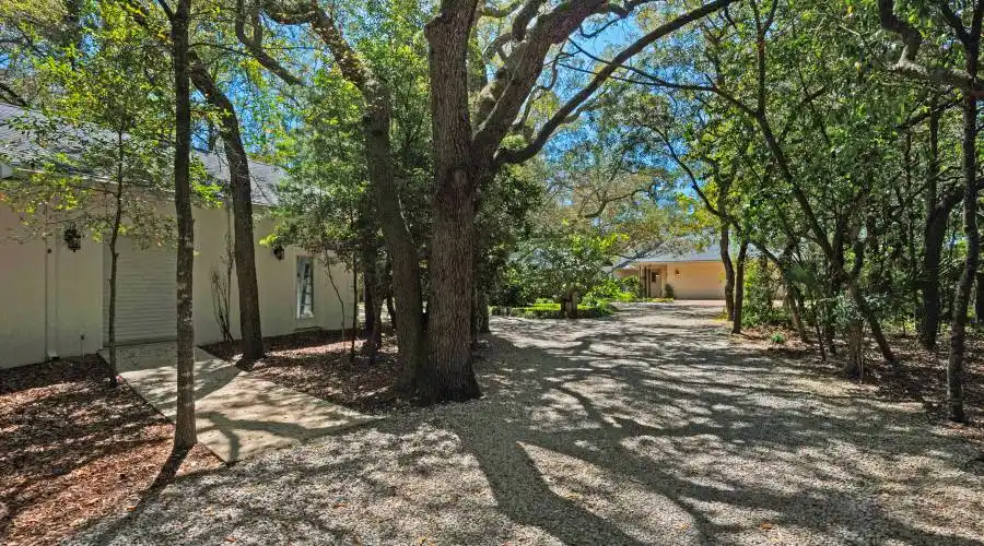 69 Poquito Rd,Shalimar,Florida 32569,United States,4 Bedrooms Bedrooms,12 Rooms Rooms,5 BathroomsBathrooms,Waterfront,Poquito,235071
