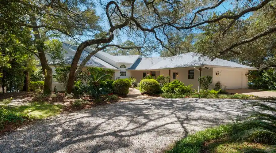 69 Poquito Rd,Shalimar,Florida 32569,United States,4 Bedrooms Bedrooms,12 Rooms Rooms,5 BathroomsBathrooms,Waterfront,Poquito,235071