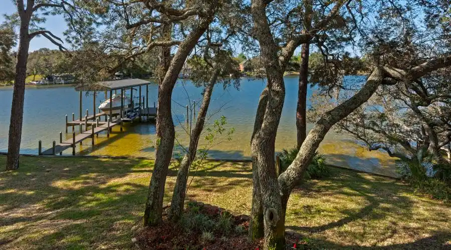 69 Poquito Rd,Shalimar,Florida 32569,United States,4 Bedrooms Bedrooms,12 Rooms Rooms,5 BathroomsBathrooms,Waterfront,Poquito,235071