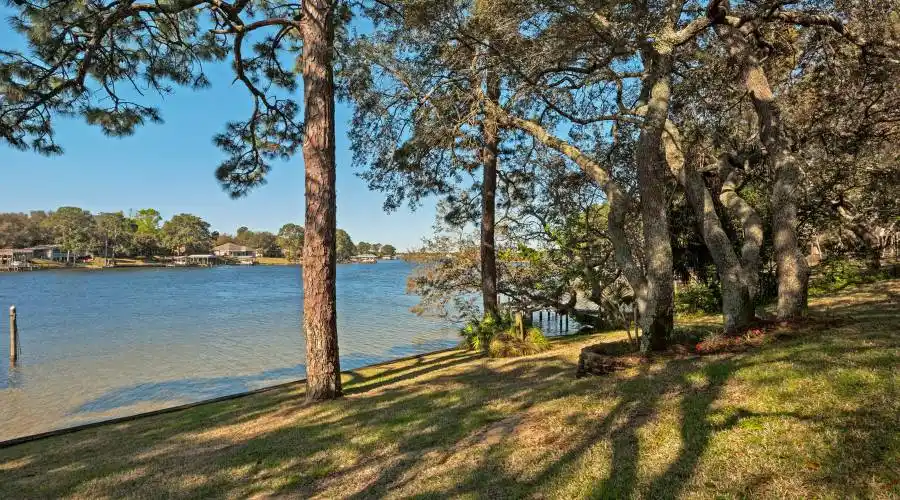 69 Poquito Rd,Shalimar,Florida 32569,United States,4 Bedrooms Bedrooms,12 Rooms Rooms,5 BathroomsBathrooms,Waterfront,Poquito,235071