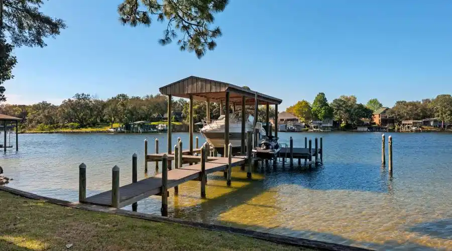 69 Poquito Rd,Shalimar,Florida 32569,United States,4 Bedrooms Bedrooms,12 Rooms Rooms,5 BathroomsBathrooms,Waterfront,Poquito,235071