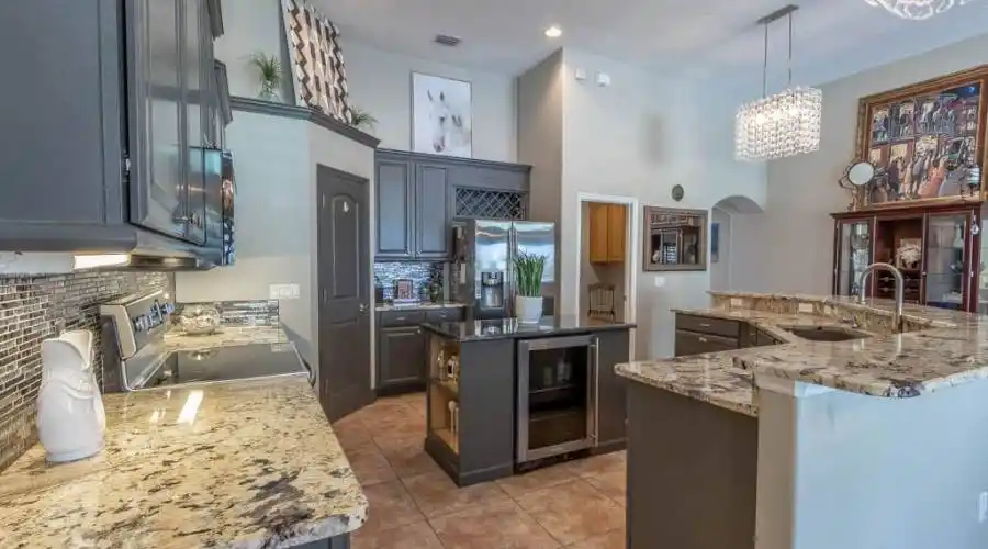 10724 High Crest Court,Howey-in-the-Hills,Florida 34737,United States,4 Bedrooms Bedrooms,2 BathroomsBathrooms,Residential,High Crest,235073