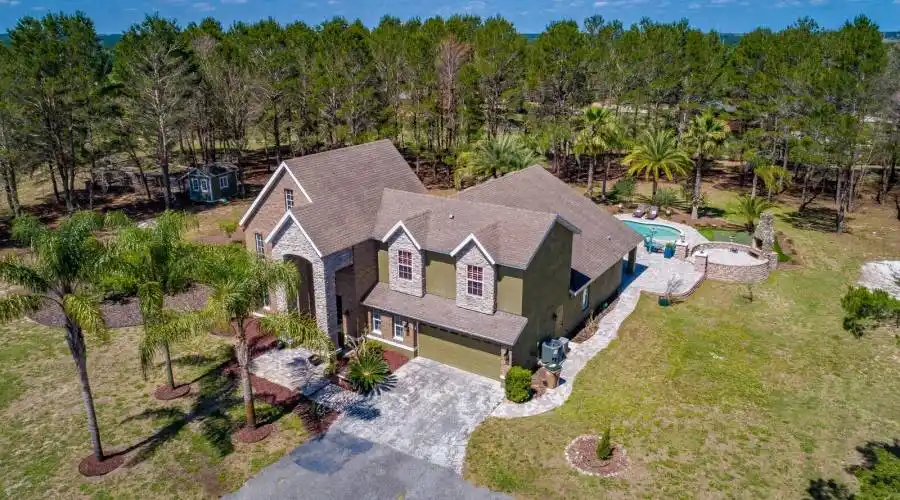 10724 High Crest Court,Howey-in-the-Hills,Florida 34737,United States,4 Bedrooms Bedrooms,2 BathroomsBathrooms,Residential,High Crest,235073