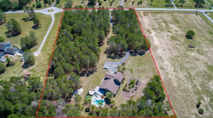 10724 High Crest Court,Howey-in-the-Hills,Florida 34737,United States,4 Bedrooms Bedrooms,2 BathroomsBathrooms,Residential,High Crest,235073