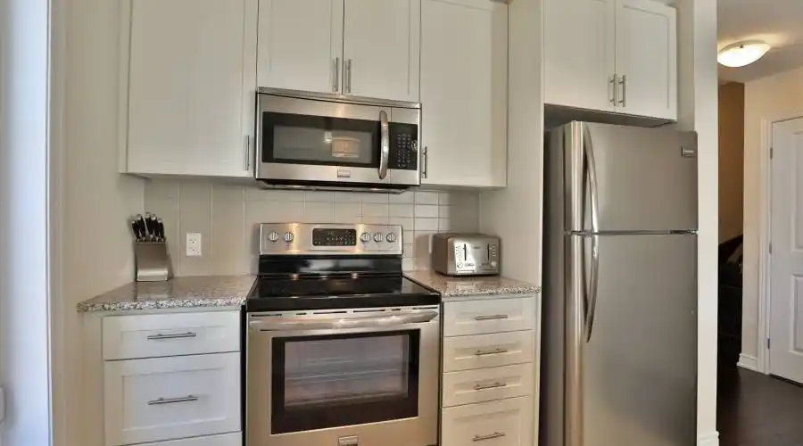 2363 Natasha Circle,Oakville,Canada,3 Bedrooms Bedrooms,8 Rooms Rooms,1 BathroomBathrooms,Residential,Natasha,235553