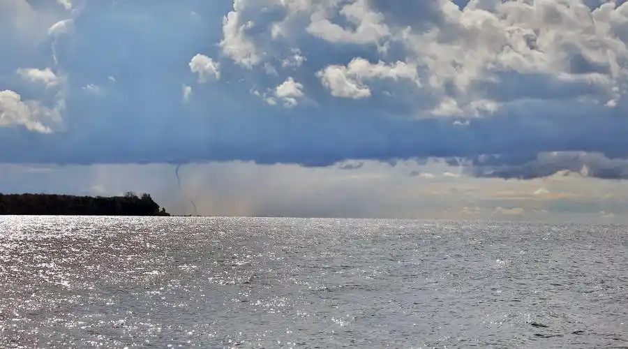 33 Greens Line,DUNNVILLE,Canada,5 Bedrooms Bedrooms,9 Rooms Rooms,5 BathroomsBathrooms,Residential,Greens,235554