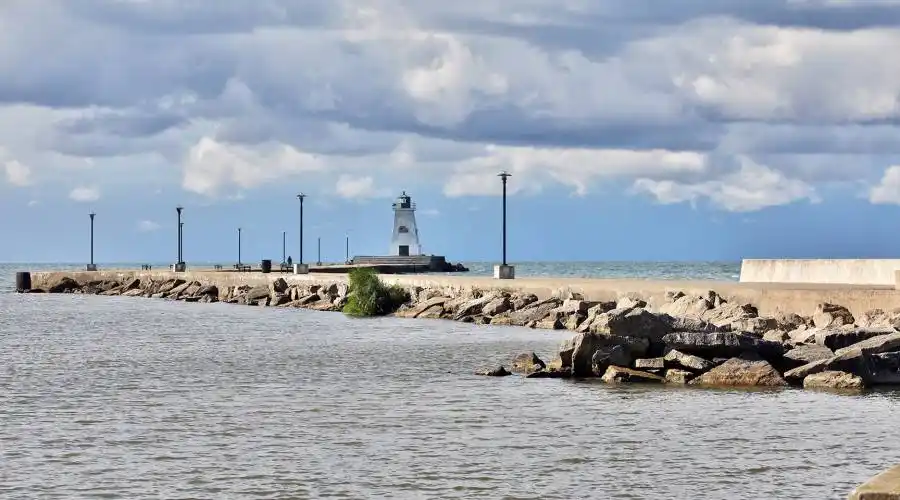 33 Greens Line,DUNNVILLE,Canada,5 Bedrooms Bedrooms,9 Rooms Rooms,5 BathroomsBathrooms,Residential,Greens,235554