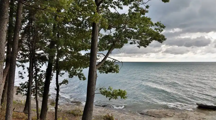 33 Greens Line,DUNNVILLE,Canada,5 Bedrooms Bedrooms,9 Rooms Rooms,5 BathroomsBathrooms,Residential,Greens,235554