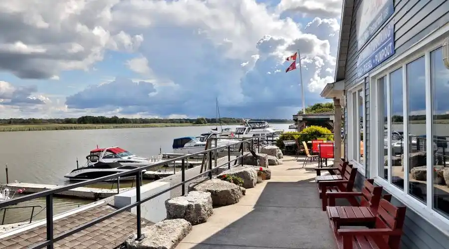 33 Greens Line,DUNNVILLE,Canada,5 Bedrooms Bedrooms,9 Rooms Rooms,5 BathroomsBathrooms,Residential,Greens,235554