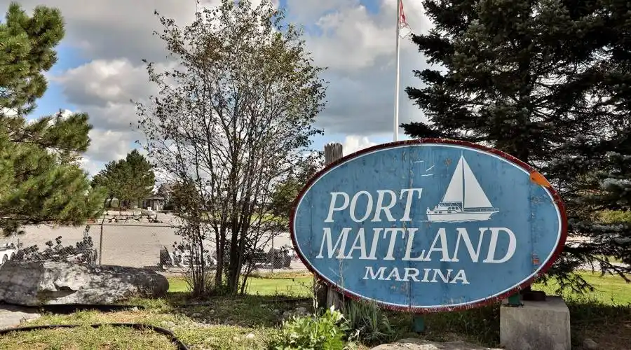 33 Greens Line,DUNNVILLE,Canada,5 Bedrooms Bedrooms,9 Rooms Rooms,5 BathroomsBathrooms,Residential,Greens,235554