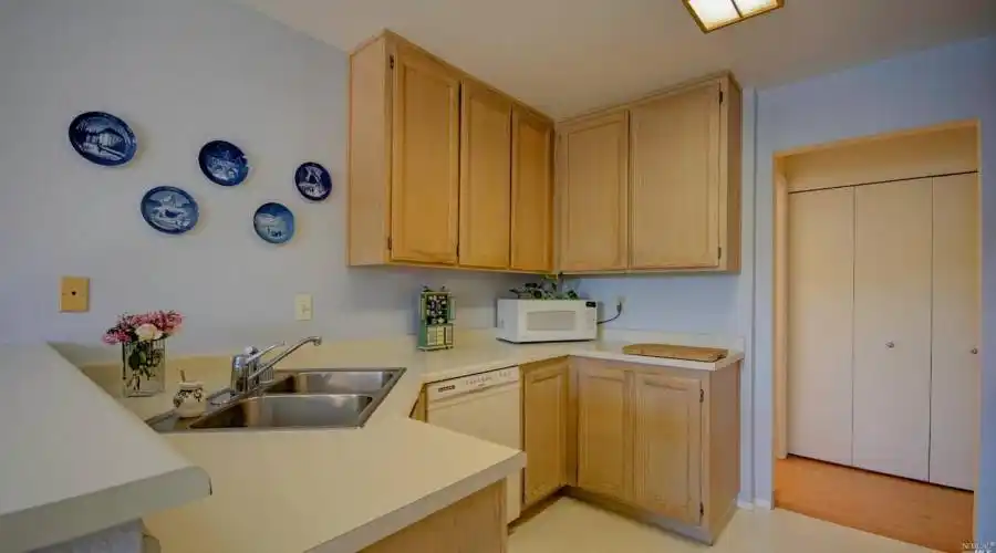 2 Pinewood Lane,Novato,California 94947,United States,3 Bedrooms Bedrooms,2 BathroomsBathrooms,Condo,Pinewood Lane,236238