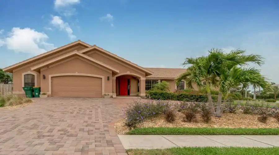 435 Kendall Dr.,Marco Island,Florida 34145,United States,4 Bedrooms Bedrooms,3 BathroomsBathrooms,Residential,Kendall,236240