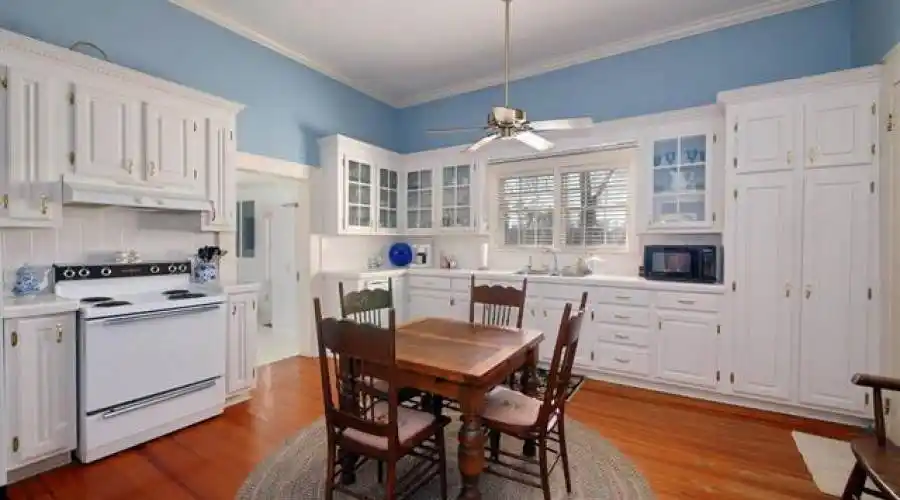 1 Holly Grove Rd,Georgetown,South Carolina 29440,United States,4 Bedrooms Bedrooms,3 BathroomsBathrooms,Residential,Holly Grove Rd,236242