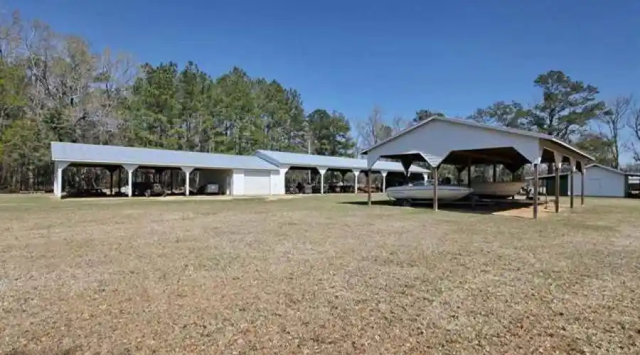 1 Holly Grove Rd,Georgetown,South Carolina 29440,United States,4 Bedrooms Bedrooms,3 BathroomsBathrooms,Residential,Holly Grove Rd,236242