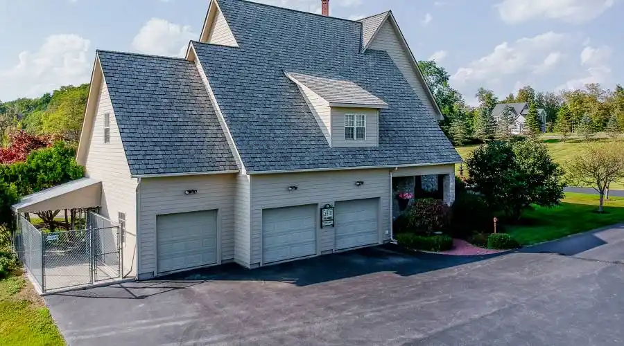 199 Hickory Ridge,Amsterdam,New York 12010,United States,4 Bedrooms Bedrooms,3 BathroomsBathrooms,Residential,Hickory Ridge,236249