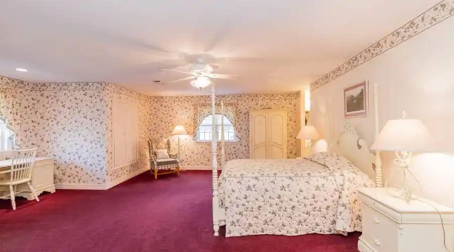 199 Hickory Ridge,Amsterdam,New York 12010,United States,4 Bedrooms Bedrooms,3 BathroomsBathrooms,Residential,Hickory Ridge,236249