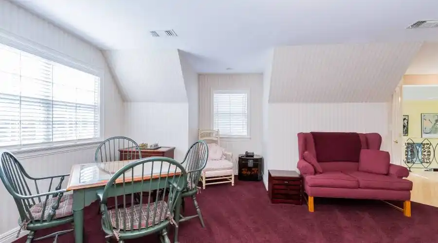 199 Hickory Ridge,Amsterdam,New York 12010,United States,4 Bedrooms Bedrooms,3 BathroomsBathrooms,Residential,Hickory Ridge,236249