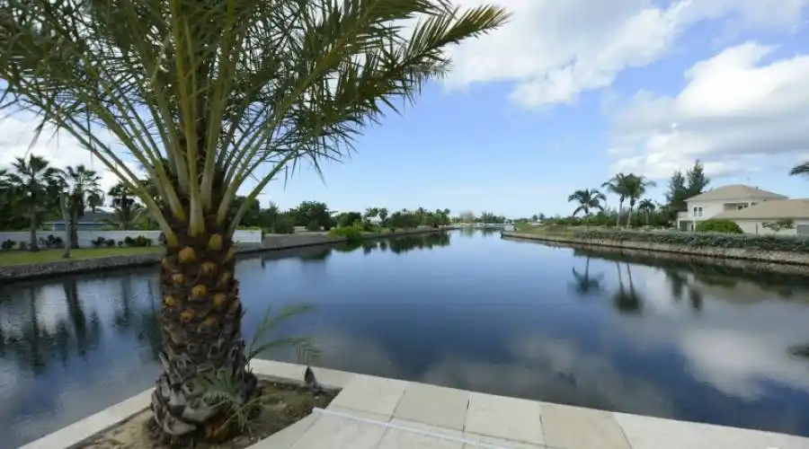 Mallard Drive,Grand Cayman,Cayman Islands,5 Bedrooms Bedrooms,5.5 BathroomsBathrooms,Residential,Mallard Drive,236256