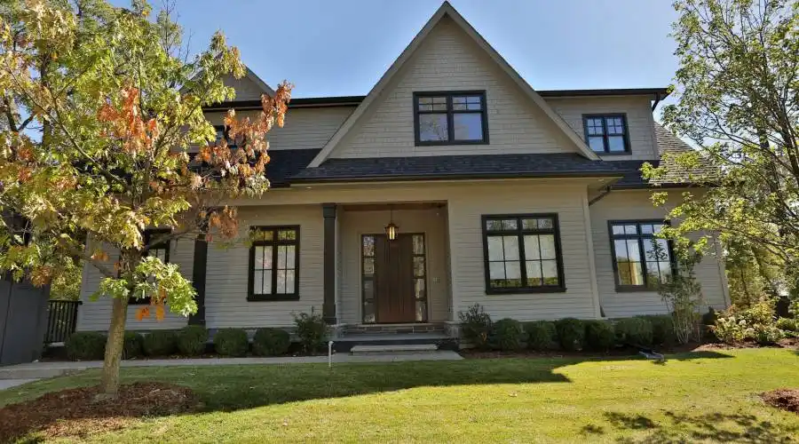 360 Sheddon Avenue,Oakville,L6J 3P2,Canada,3 Bedrooms Bedrooms,13 Rooms Rooms,3 BathroomsBathrooms,Residential,Sheddon,238468