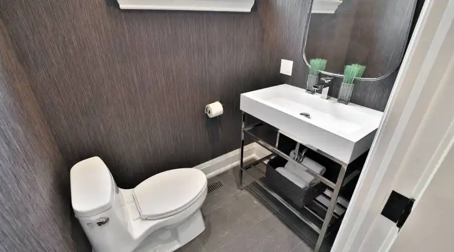 360 Sheddon Avenue,Oakville,L6J 3P2,Canada,3 Bedrooms Bedrooms,13 Rooms Rooms,3 BathroomsBathrooms,Residential,Sheddon,238468