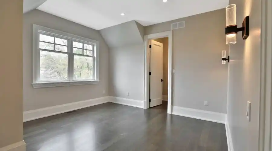 360 Sheddon Avenue,Oakville,L6J 3P2,Canada,3 Bedrooms Bedrooms,13 Rooms Rooms,3 BathroomsBathrooms,Residential,Sheddon,238468