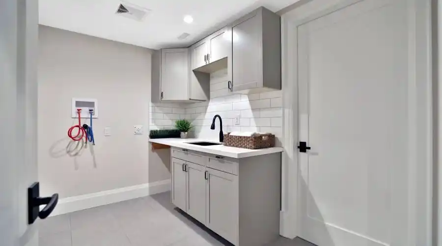 360 Sheddon Avenue,Oakville,L6J 3P2,Canada,3 Bedrooms Bedrooms,13 Rooms Rooms,3 BathroomsBathrooms,Residential,Sheddon,238468