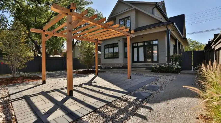 360 Sheddon Avenue,Oakville,L6J 3P2,Canada,3 Bedrooms Bedrooms,13 Rooms Rooms,3 BathroomsBathrooms,Residential,Sheddon,238468