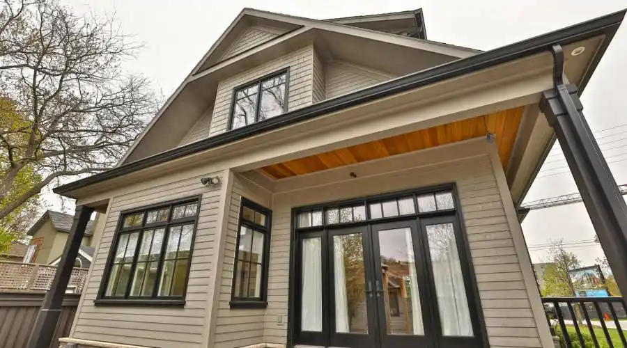 360 Sheddon Avenue,Oakville,L6J 3P2,Canada,3 Bedrooms Bedrooms,13 Rooms Rooms,3 BathroomsBathrooms,Residential,Sheddon,238468