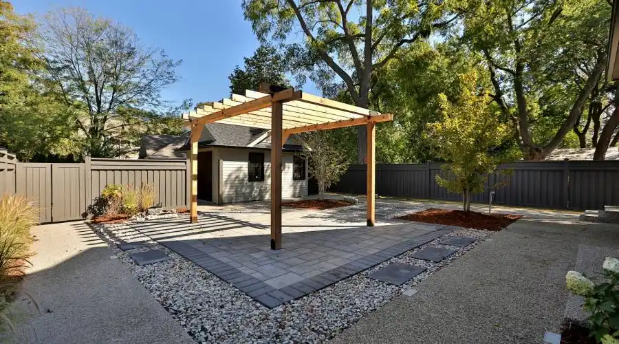 360 Sheddon Avenue,Oakville,L6J 3P2,Canada,3 Bedrooms Bedrooms,13 Rooms Rooms,3 BathroomsBathrooms,Residential,Sheddon,238468