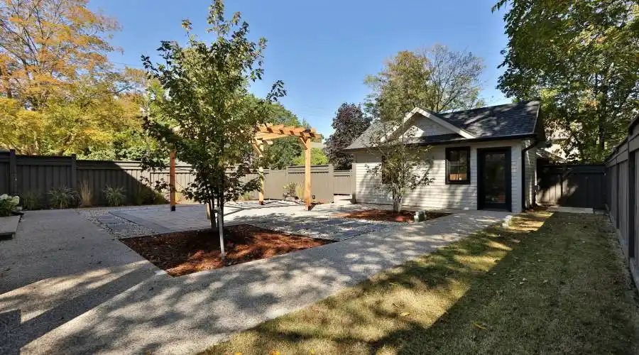 360 Sheddon Avenue,Oakville,L6J 3P2,Canada,3 Bedrooms Bedrooms,13 Rooms Rooms,3 BathroomsBathrooms,Residential,Sheddon,238468
