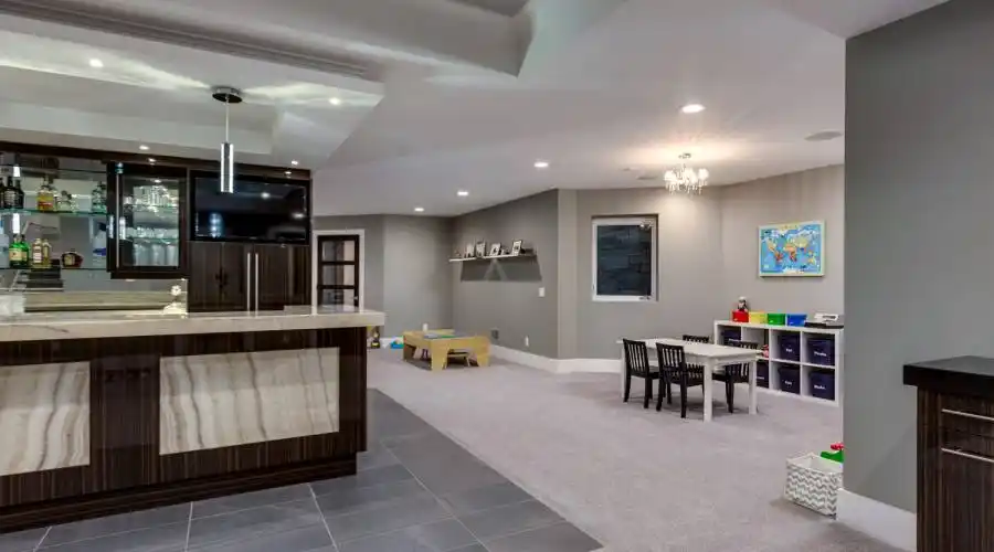 1389 Pilgrim Avenue,Birmingham,Michigan 48009,United States,5 Bedrooms Bedrooms,23 Rooms Rooms,6 BathroomsBathrooms,Residential,Pilgrim Avenue,241014