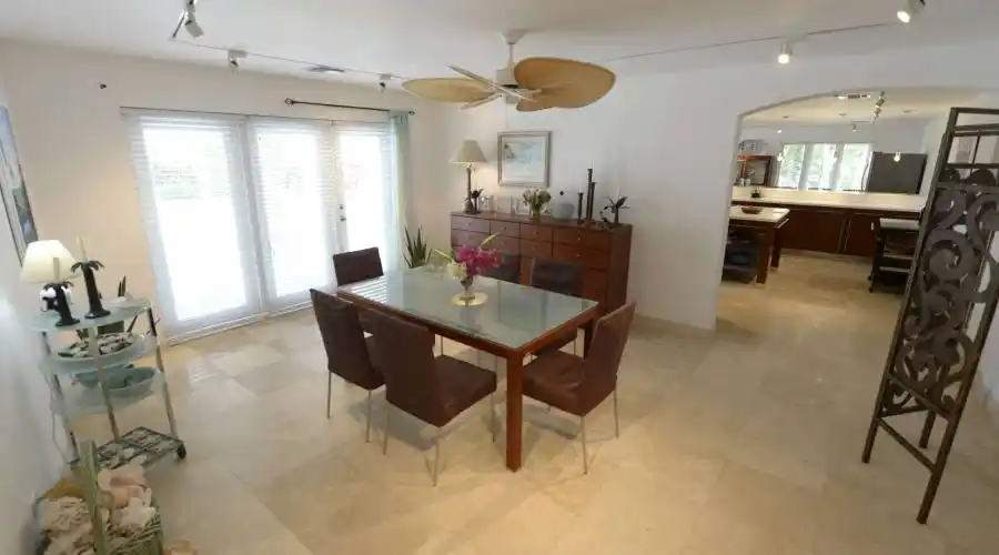 274 Old Prospect Road,Cayman Islands,6 Bedrooms Bedrooms,5 BathroomsBathrooms,Waterfront,Old Prospect Road,241699