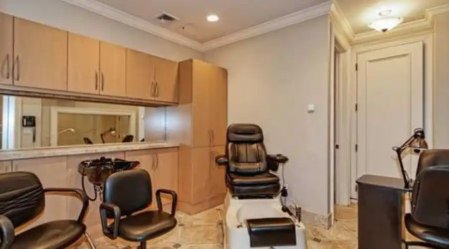 16 WILDLIFE RUN,BOONTON TOWNSHIP,New Jersey 07005,United States,6 Bedrooms Bedrooms,30 Rooms Rooms,11 BathroomsBathrooms,Residential,WILDLIFE RUN,243357