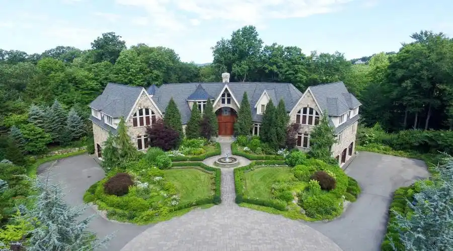16 WILDLIFE RUN,BOONTON TOWNSHIP,New Jersey 07005,United States,6 Bedrooms Bedrooms,30 Rooms Rooms,11 BathroomsBathrooms,Residential,WILDLIFE RUN,243357